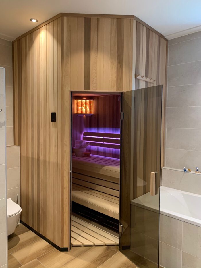 badkamer met infrarood sauna